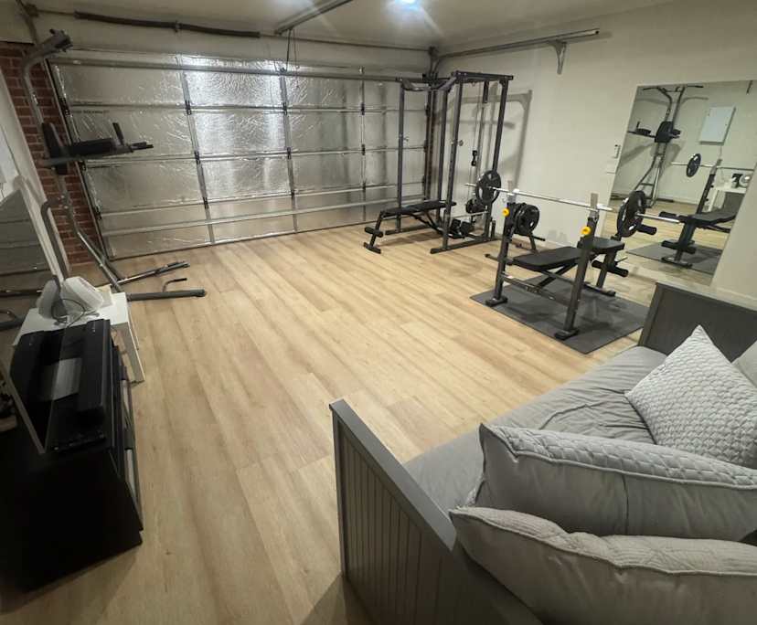 Furnished room with ensuite in a share house