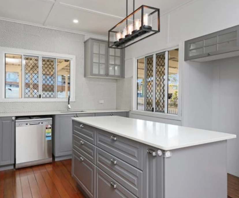 Room in a share house