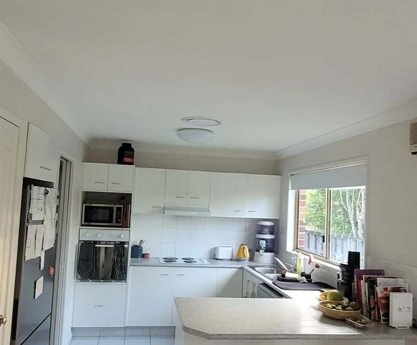 Room in a share house