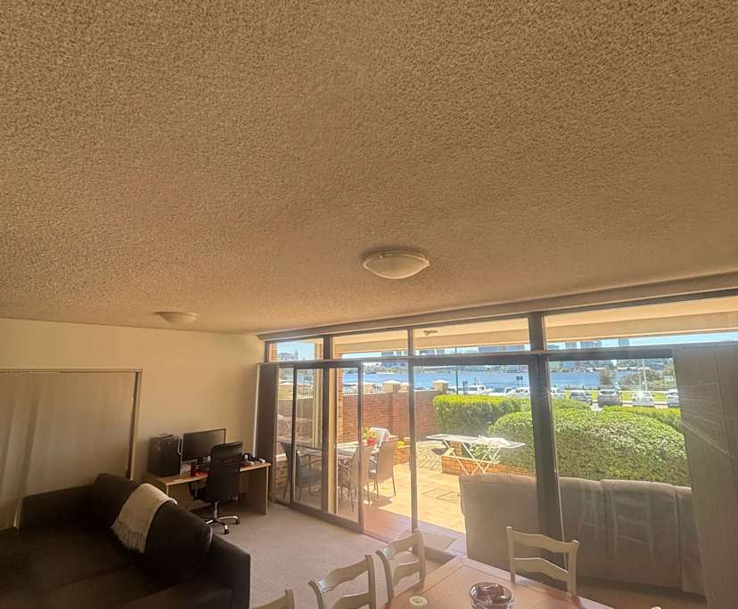 Furnished room with ensuite in a flatshare
