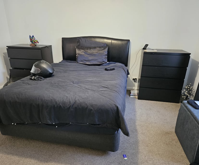 Room with ensuite in a share house