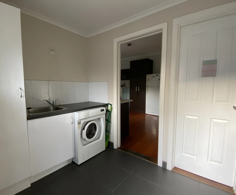 $295, Share-house, 3 bathrooms, Burwood VIC 3125