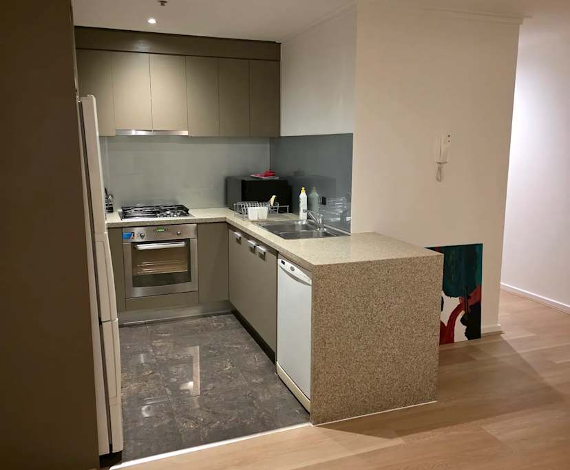 Furnished room in a flatshare