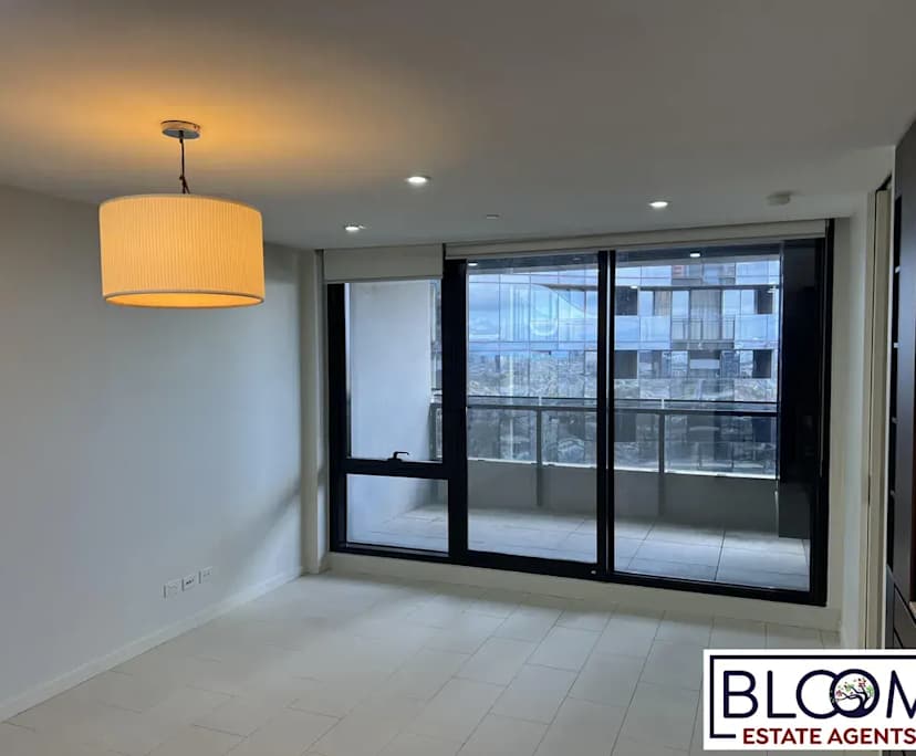 Whole property with 2 rooms for rent