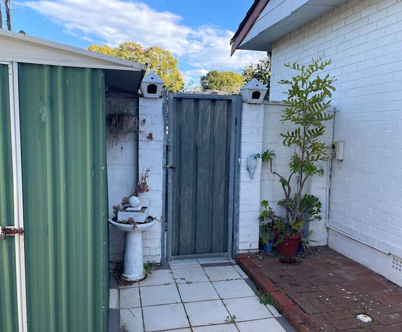 Furnished room granny flat for rent