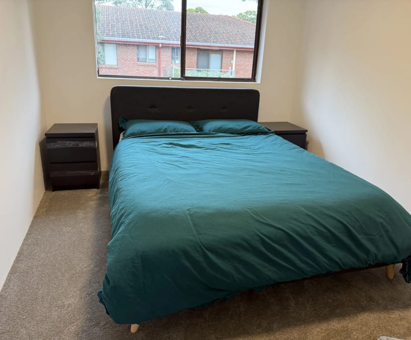 Furnished room in a flatshare