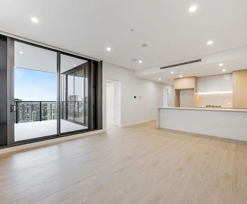Unfurnished room with own bathroom