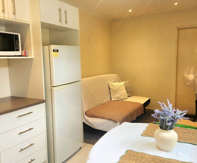 $450, Granny-flat, 1 bathroom, Wavell Heights QLD 4012