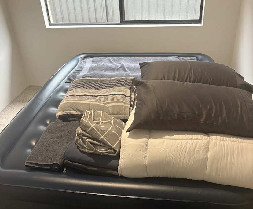 Unfurnished room in a share house