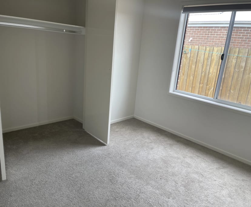 Room in a share house