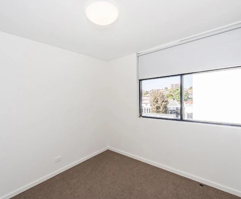 Unfurnished room with own bathroom