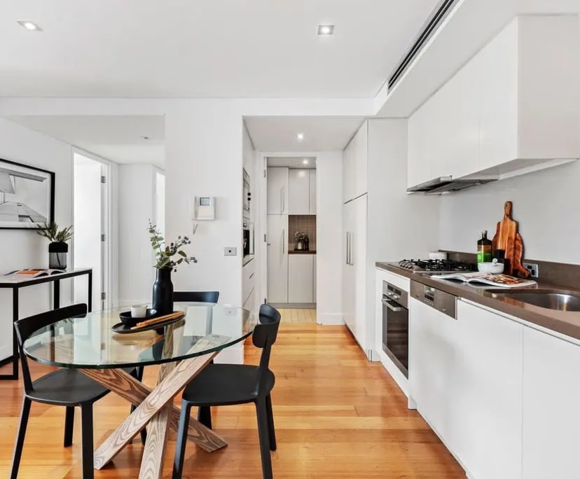 Furnished room in a flatshare