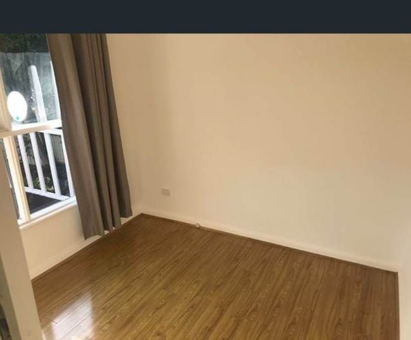 Room studio flat for rent
