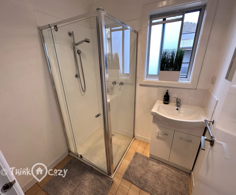 $490, Share-house, 6 bathrooms, Brunswick VIC 3056