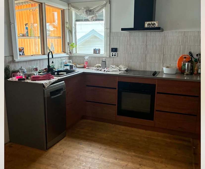 Unfurnished room in a share house