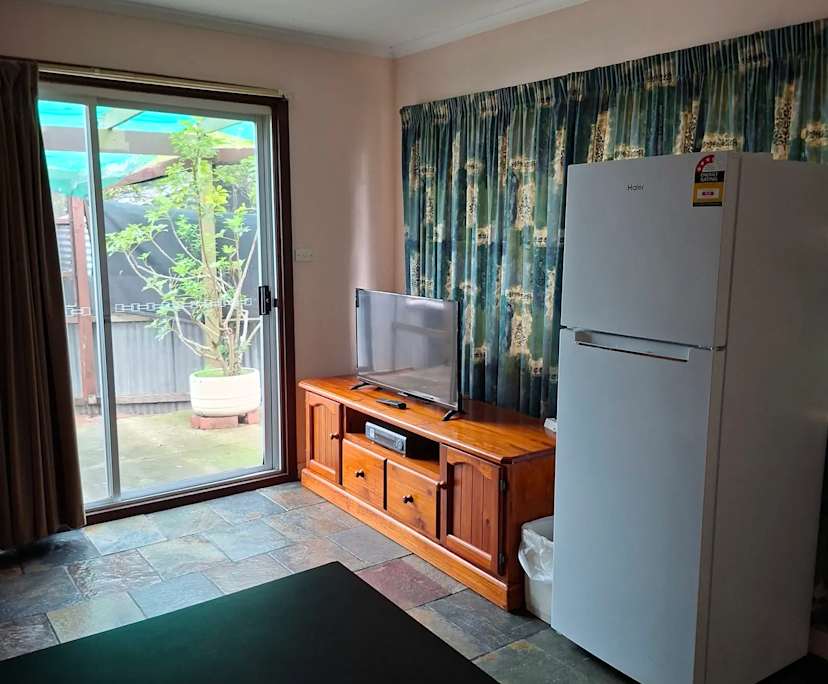 Room granny flat for rent