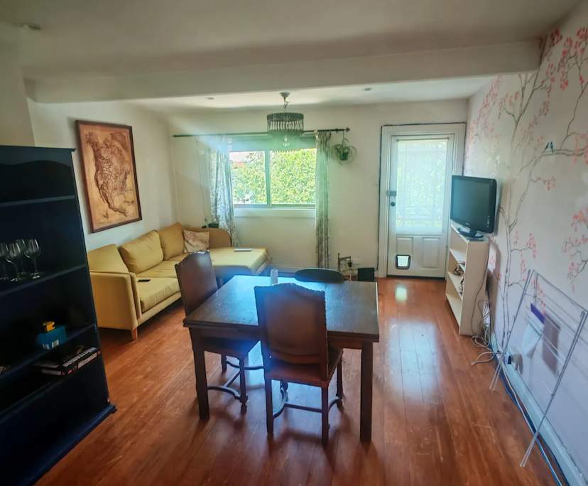 Furnished room in a flatshare