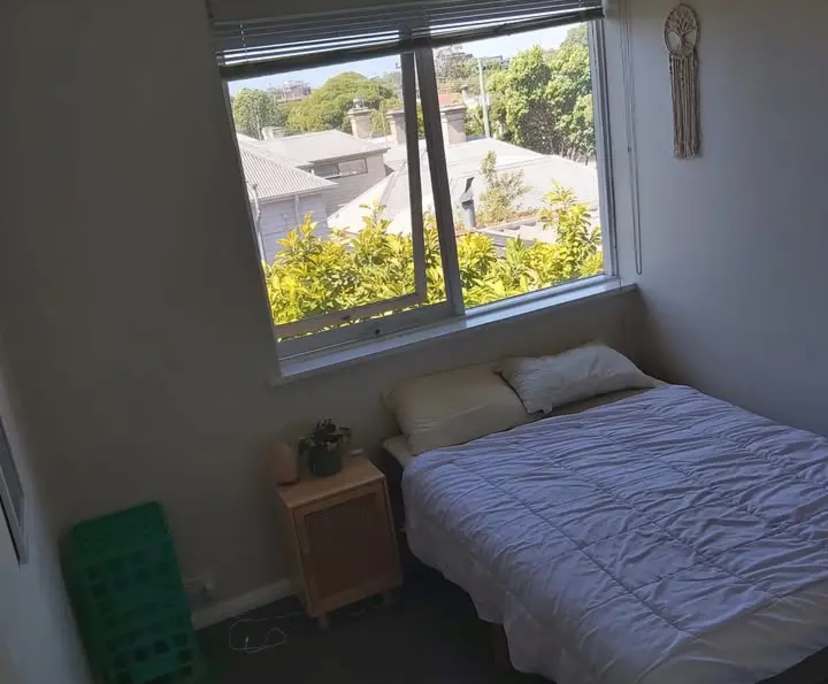 Unfurnished room in a flatshare