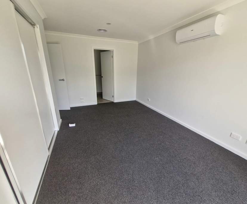 Room with ensuite in a share house