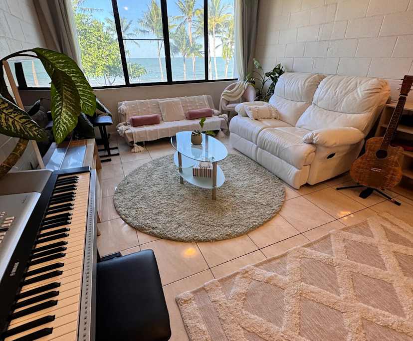 $550, 1-bed, 1 bathroom, North Ward QLD 4810