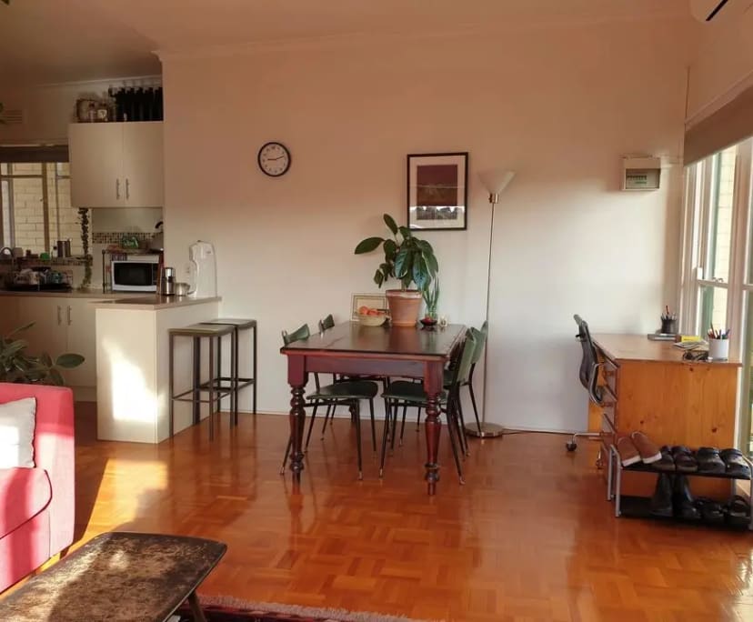 Room for Rent in Coburg, Melbourne 200, Furnished...