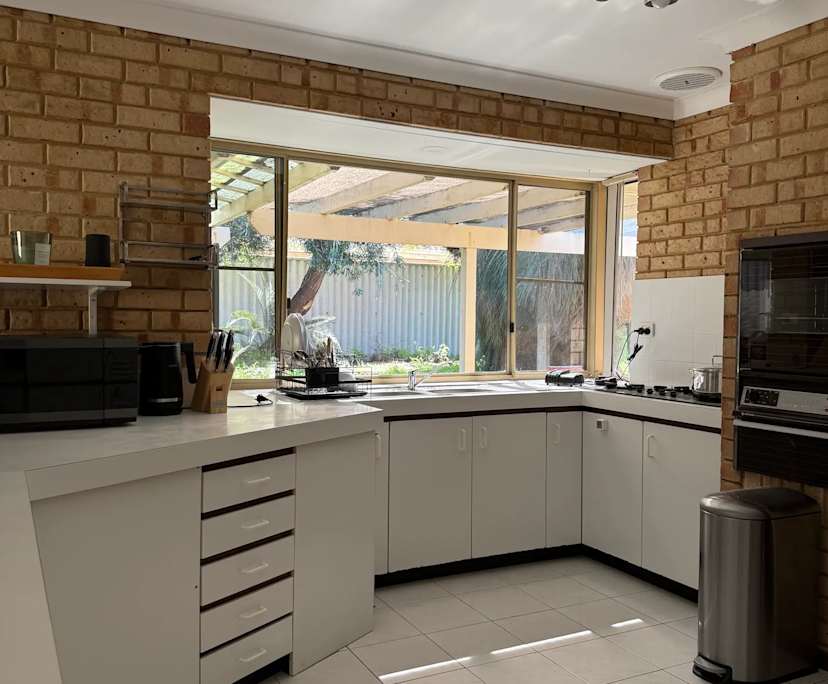 $450, Share-house, 5 bathrooms, Booragoon WA 6154