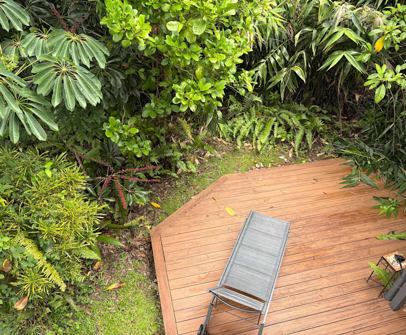 $550, Whole-property, 2 bathrooms, Mooroobool QLD 4870