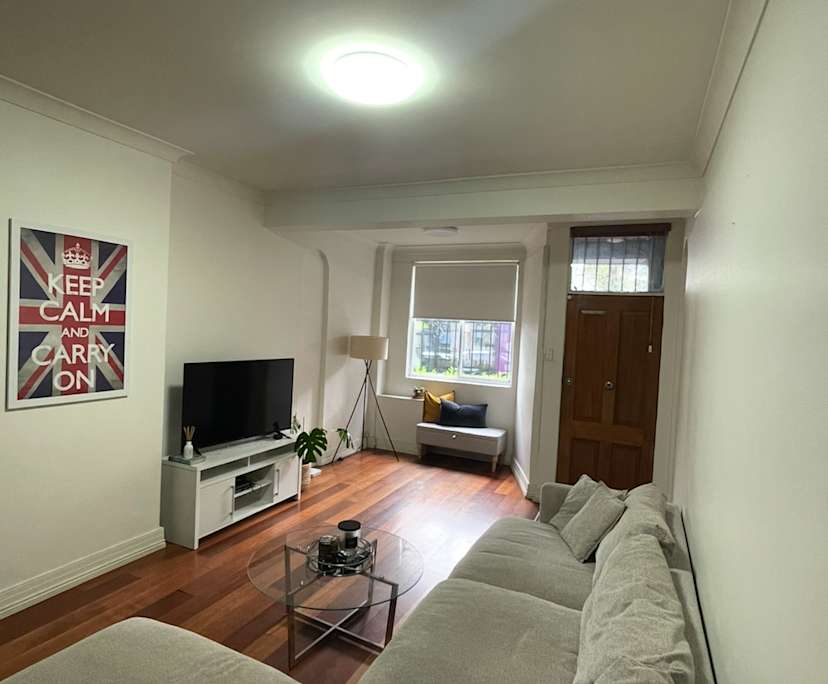 Furnished room in a share house