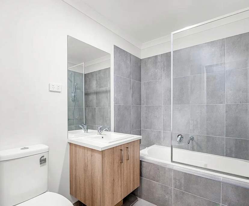 $220, Share-house, 3 bathrooms, Thornhill Park VIC 3335