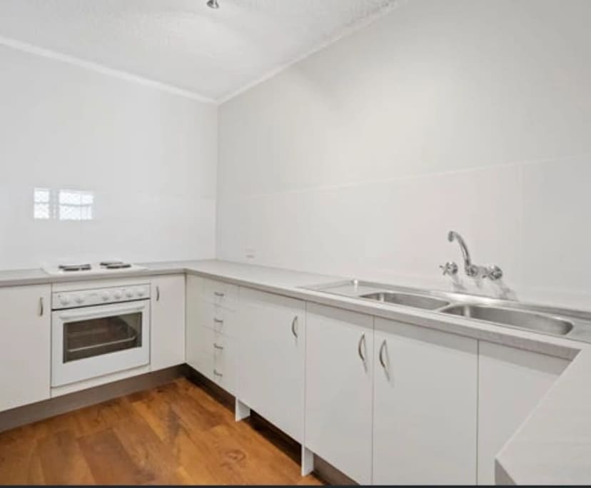 $500, Flatshare, 2 bathrooms, Palm Beach QLD 4221