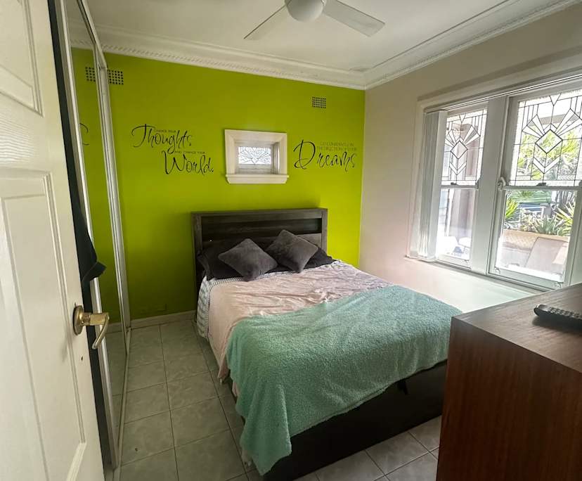 Furnished room in a share house