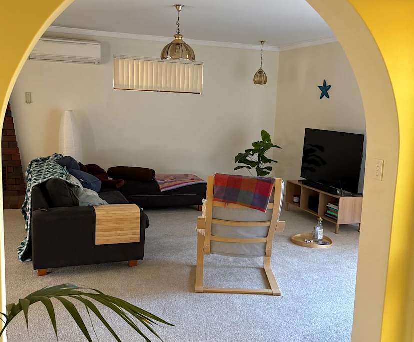 Unfurnished room in a share house