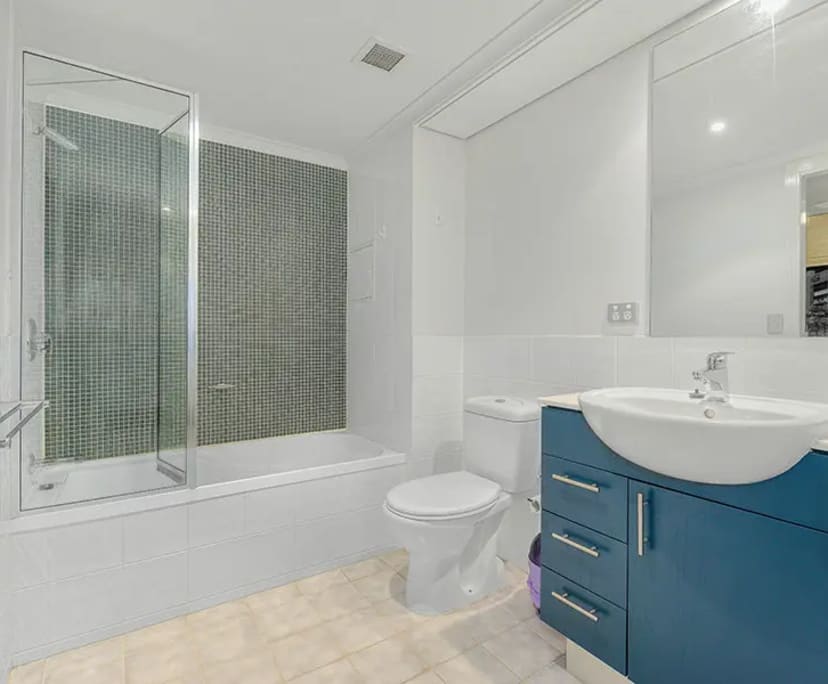 Furnished room with own bathroom