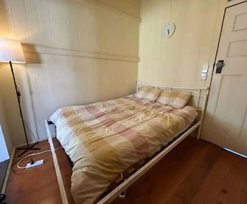Unfurnished room in a share house