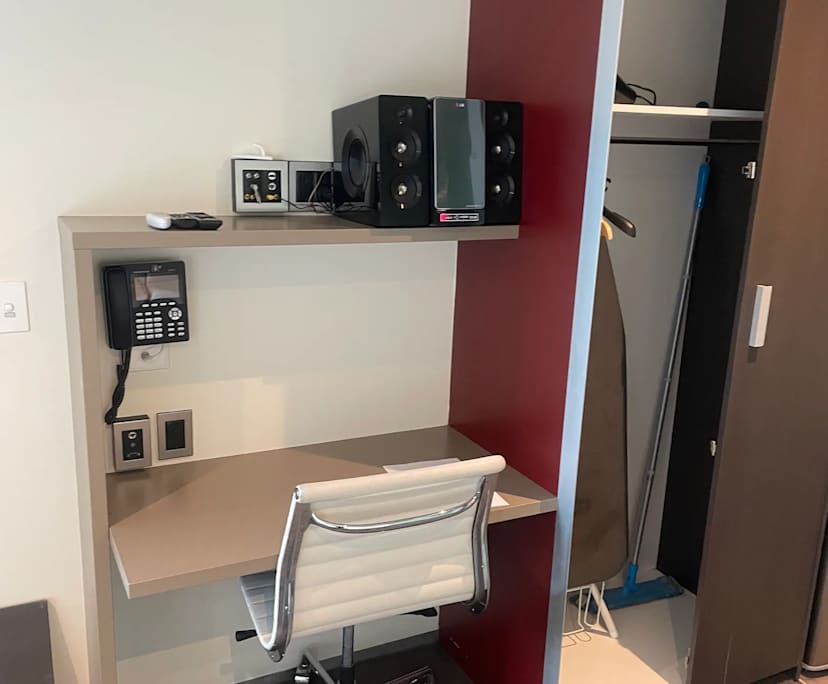 $480, 1-bed, 1 bathroom, Melbourne VIC 3000