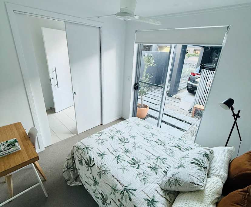 Furnished room with own bathroom