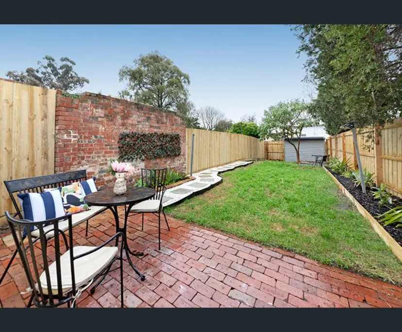 Unfurnished room in a share house