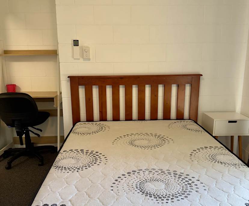 $330, Share-house, 3 bathrooms, Smithfield QLD 4878