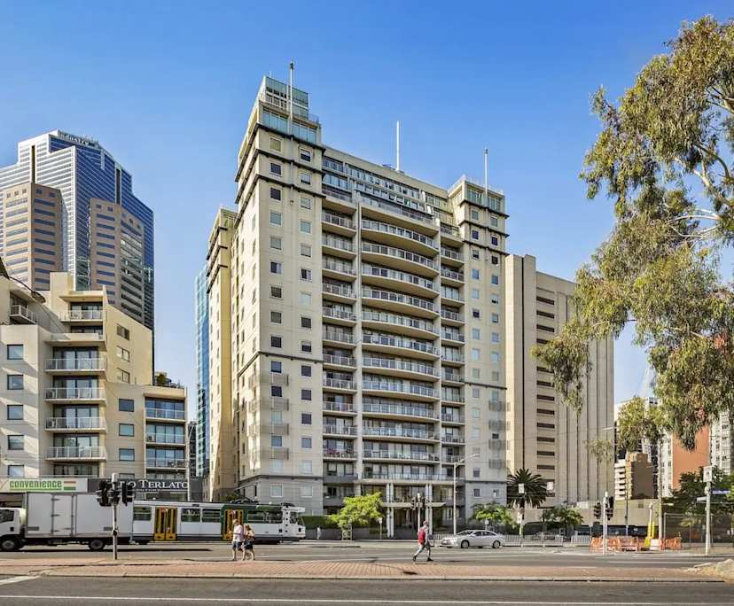 $1,250, Whole-property, 3 bathrooms, Melbourne VIC 3000