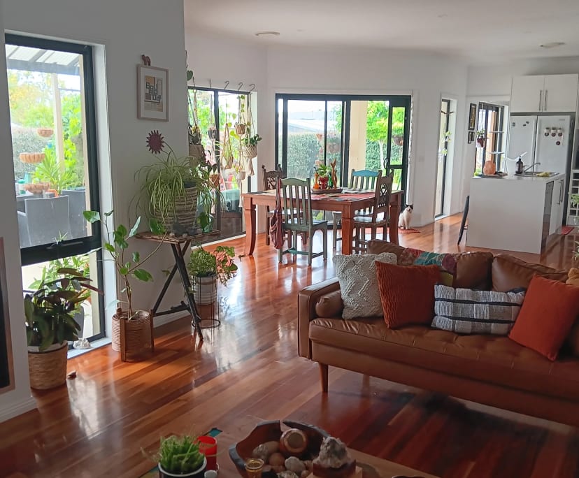 $300, Homestay, 3 bathrooms, Traralgon East VIC 3844