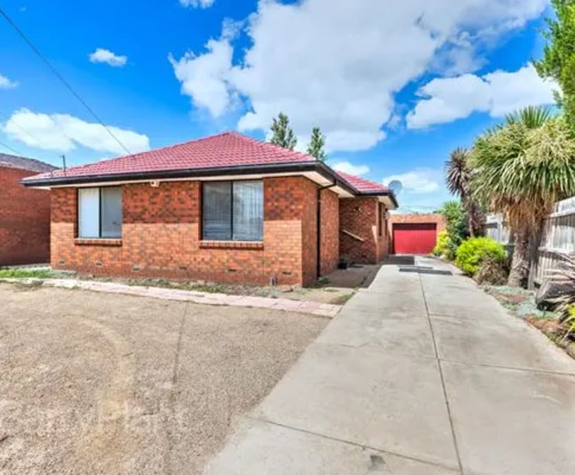 $165, Share-house, 5 bathrooms, St Albans VIC 3021