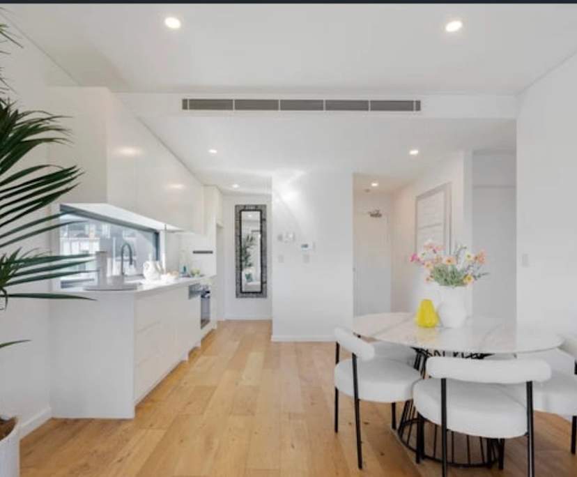 Unfurnished room with own bathroom