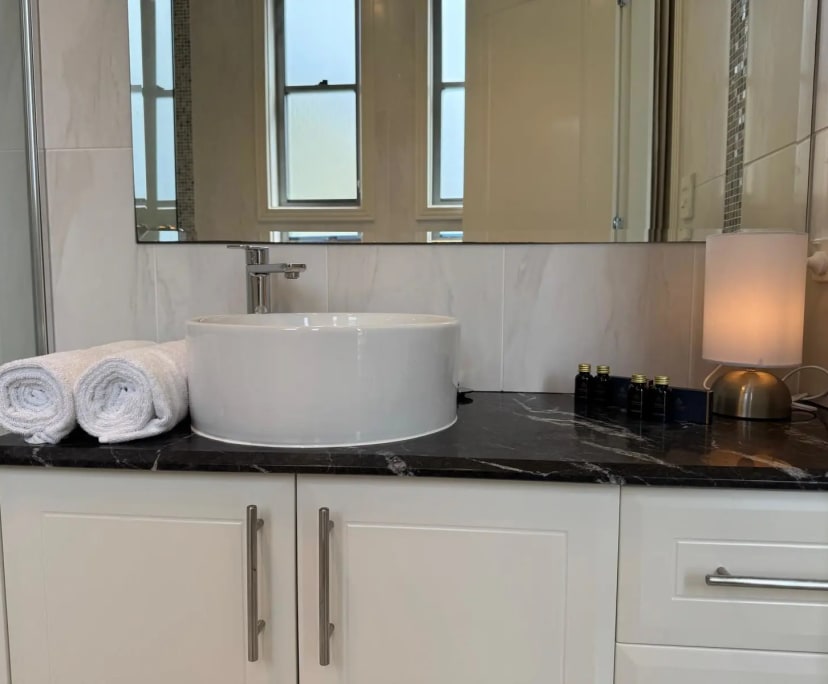 $600, Share-house, 6 bathrooms, Benowa QLD 4217