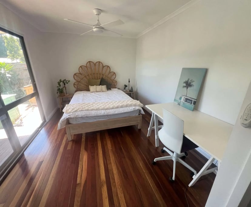 Furnished room in a share house