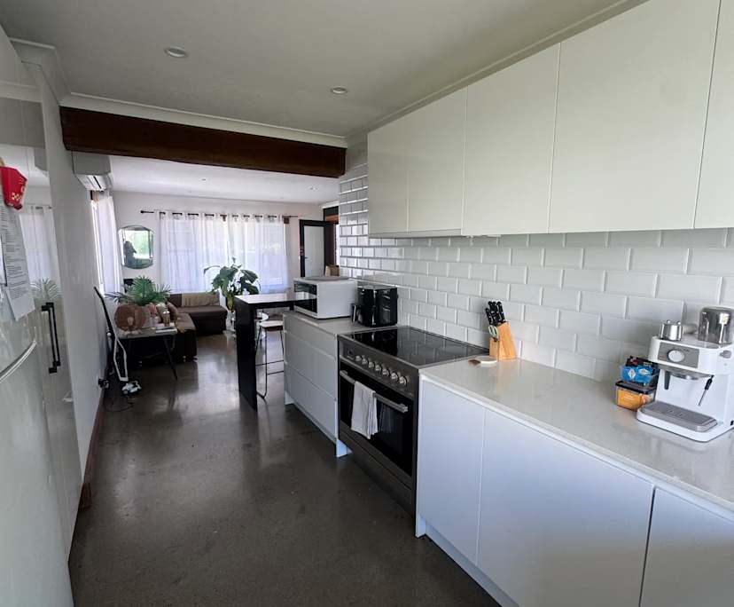 $400, Flatshare, 3 bathrooms, Mermaid Beach QLD 4218