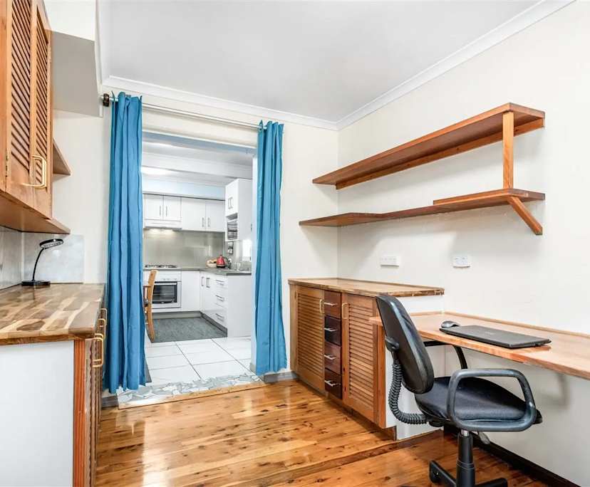 $330, Share-house, 2 bathrooms, Gordon Park QLD 4031