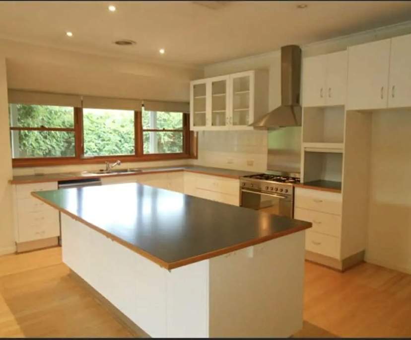 Unfurnished room in a share house