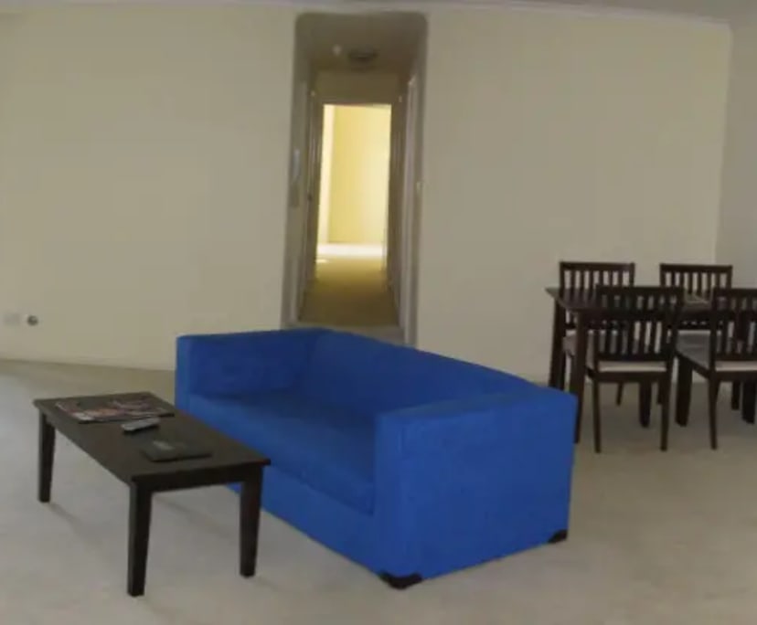 Furnished room with ensuite in a flatshare