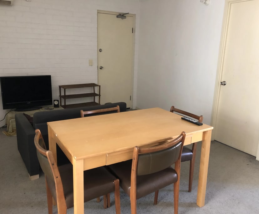 $340, Flatshare, 3 bathrooms, Kangaroo Point QLD 4169