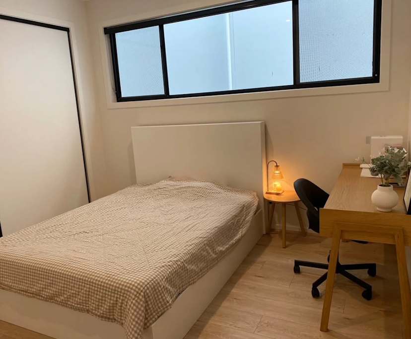 Furnished room with own bathroom